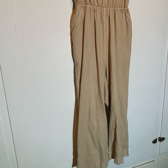 Universal Threads Tan Jumper/Romper - Picture 4 of 14